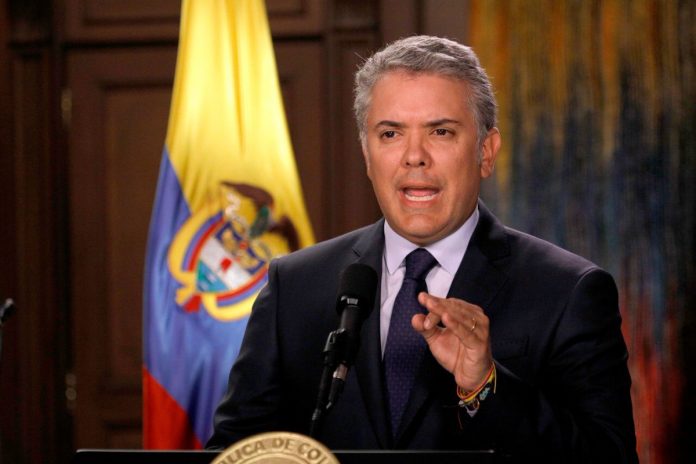 Iván Duque denunciará a Maduro ante la ONU por financiar a ...