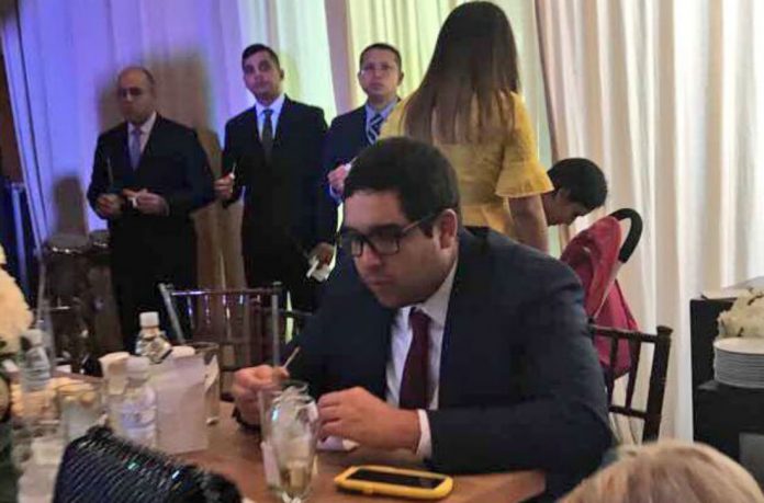 Nicolás Maduro Guerra en una fiesta de la familia Morón en Maracaibo